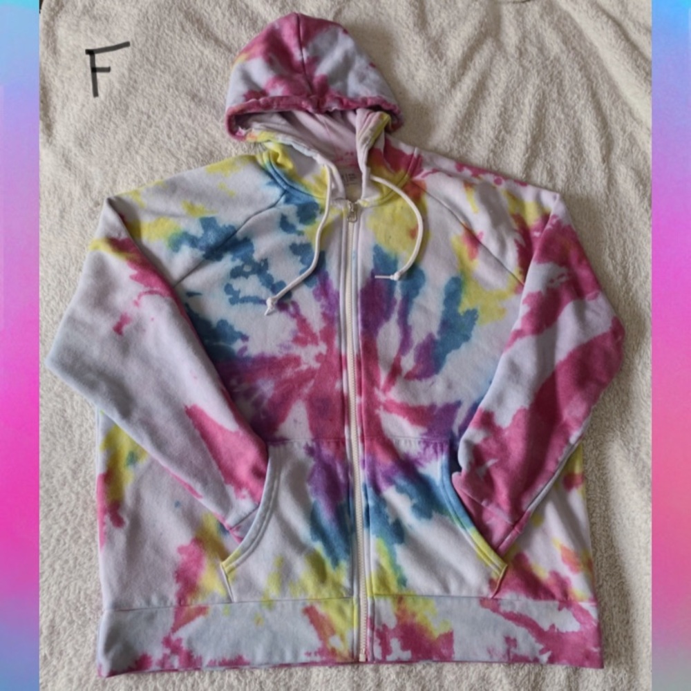 Firework inspired tie dye hooded jacket